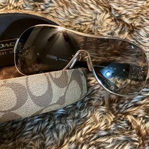 Coach sun glasses